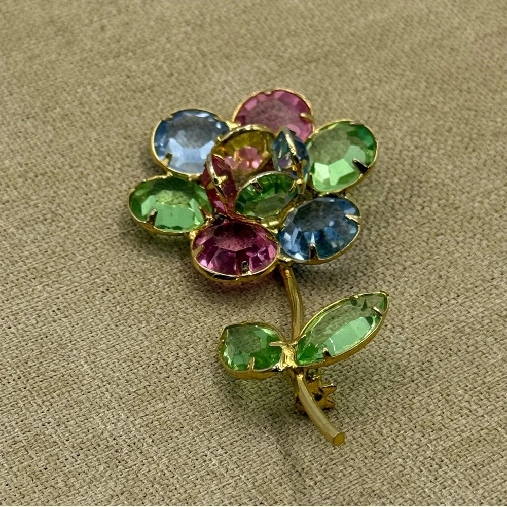 Vintage uranium glass 1980s Elegant Multicolor Floral Brooch - Picture 3 of 9